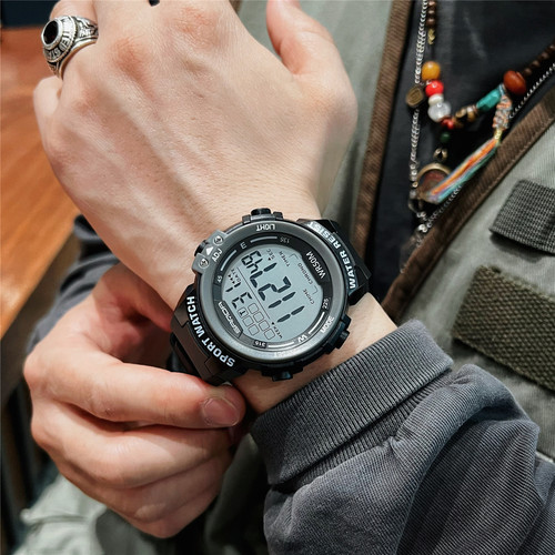 三达中学生露营风运动防水手表男