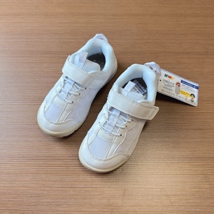 2025秋季新款中大童出口日本IFME儿童纯白色网面魔术贴搭扣运动鞋