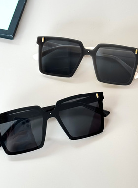 高级感米钉墨镜防紫外线男女情侣眼镜个性连体片大框方框太阳眼镜