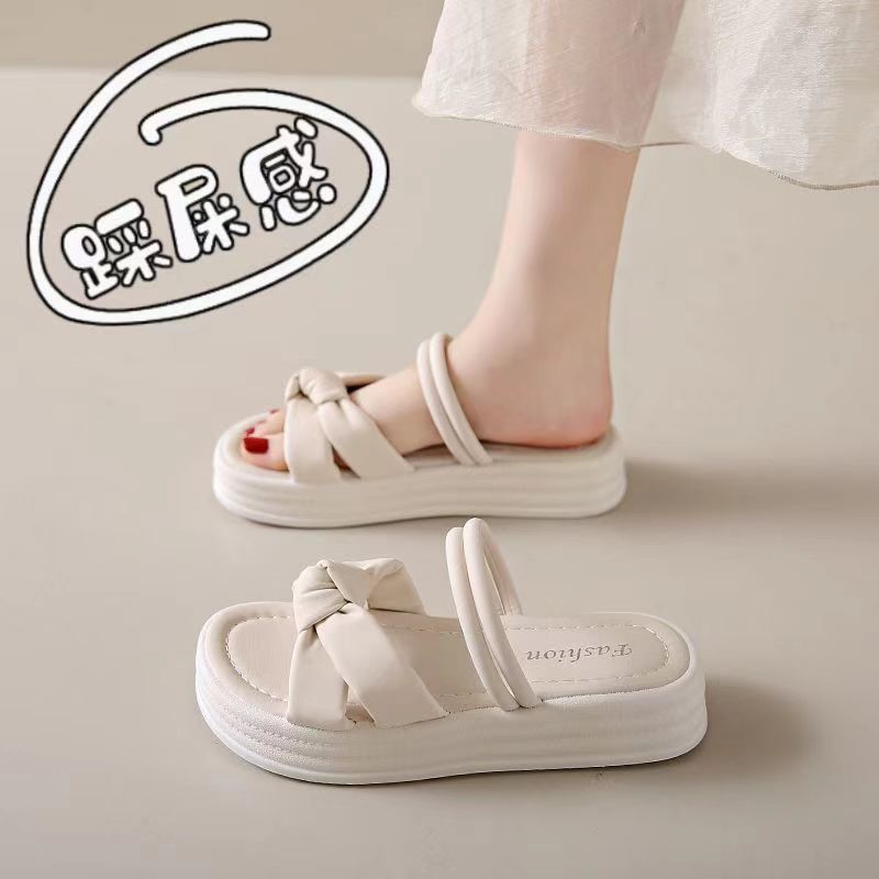 凉鞋女厚底2024夏季新款百搭仙女风一字带软底防滑罗马沙滩鞋外穿