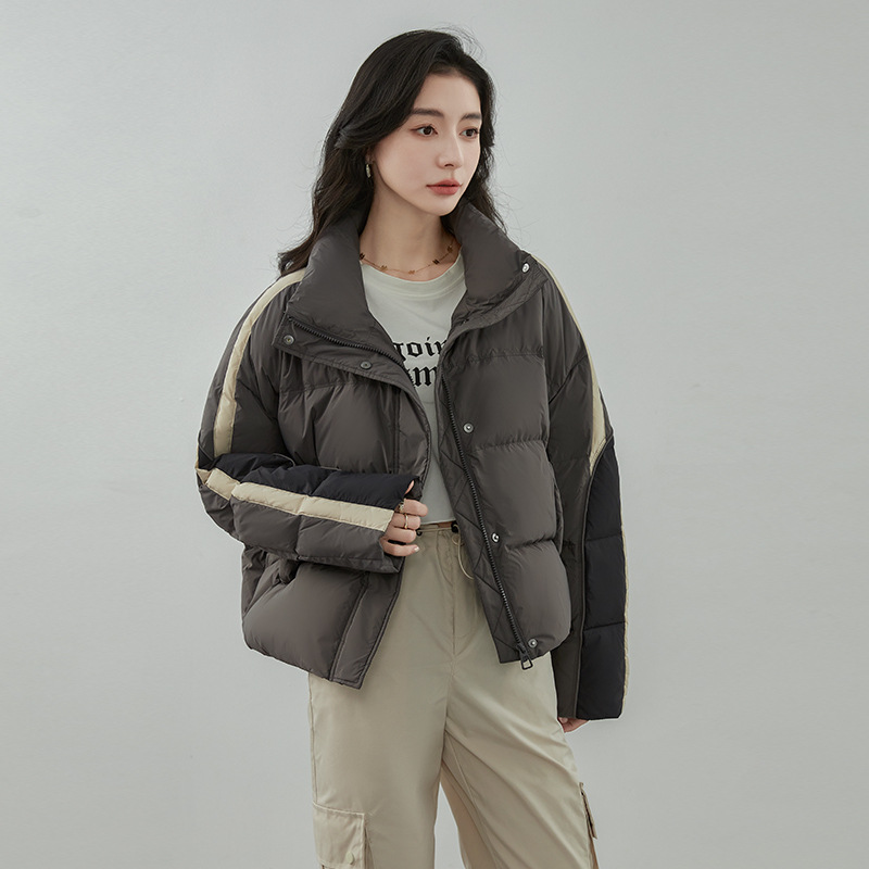 2025年冬季新款立领拼接羽绒服女短款加厚机车风韩版百搭休闲