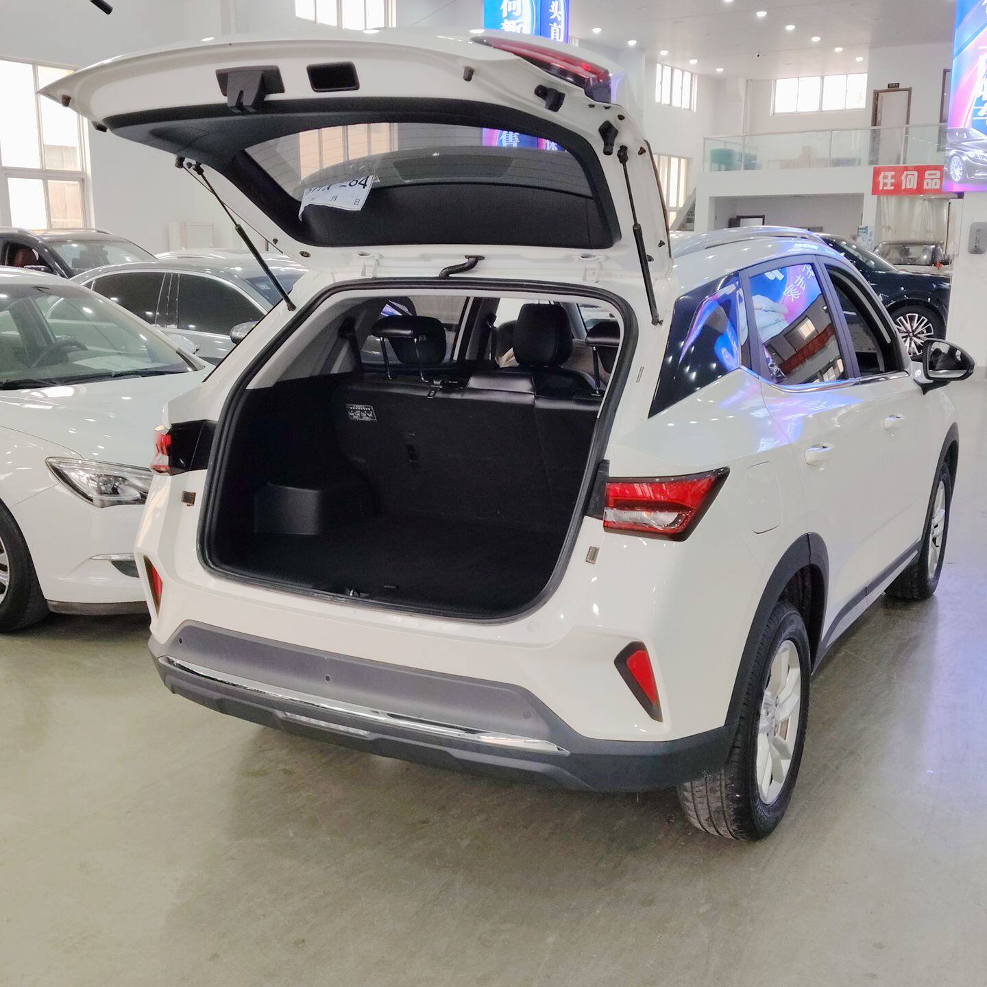 22款-26款五菱星驰后盖尾门后备箱液压杆气压杆支撑杆气弹簧配件