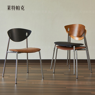 北欧轻奢实木餐椅家用小户型网红餐厅椅子复古简约设计师靠背凳子
