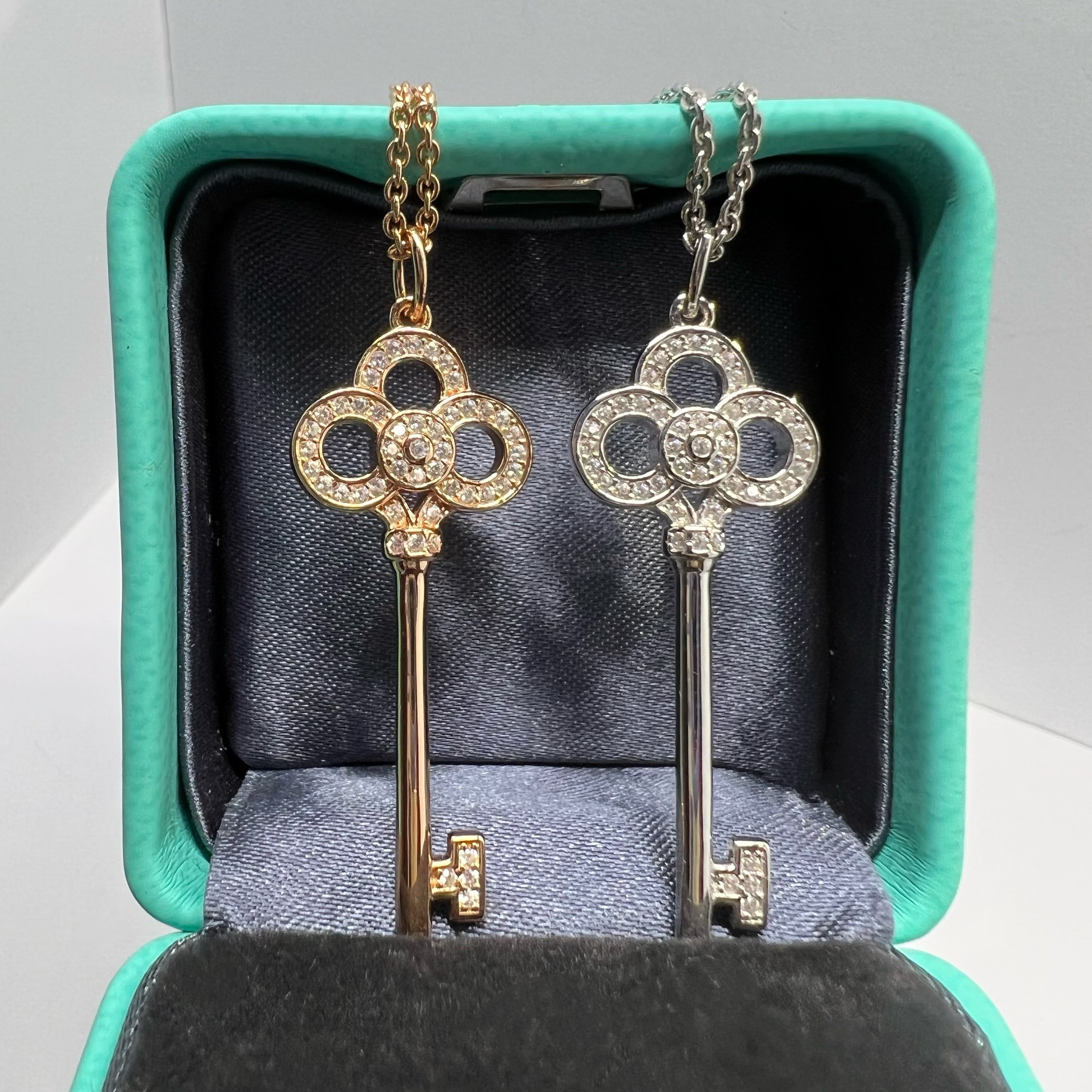 心冠钥匙项链女高级设计感小众925纯银粉钻18k玫瑰金毛衣链送女友