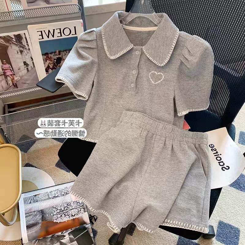 休闲时尚短款上衣套装夏季新款时髦洋气运动服短裤两件套短款女装