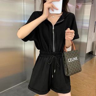夏季新款连体衣高级感休闲运动服时尚气质显身连帽连体短裤套装女