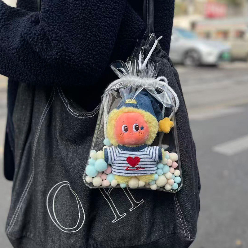 星星人怦然心动系列娃包收纳包泡泡玛特保护套毛绒挂件外出遛娃包图片