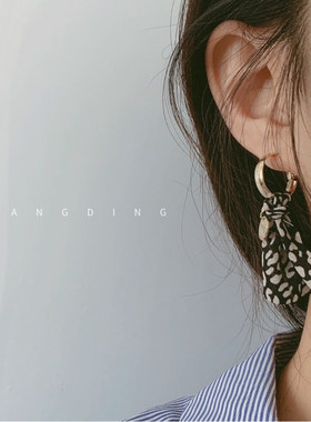 碎花布艺耳环法式简约气质耳钉复古小众设计耳圈印花波点冷淡耳坠