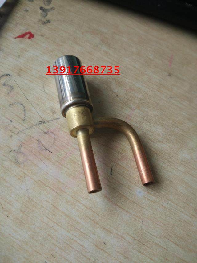 大金空调RXD35DV2C全新原装电子膨涨阀本体RXD71DMV2C 联系电话：13918862038