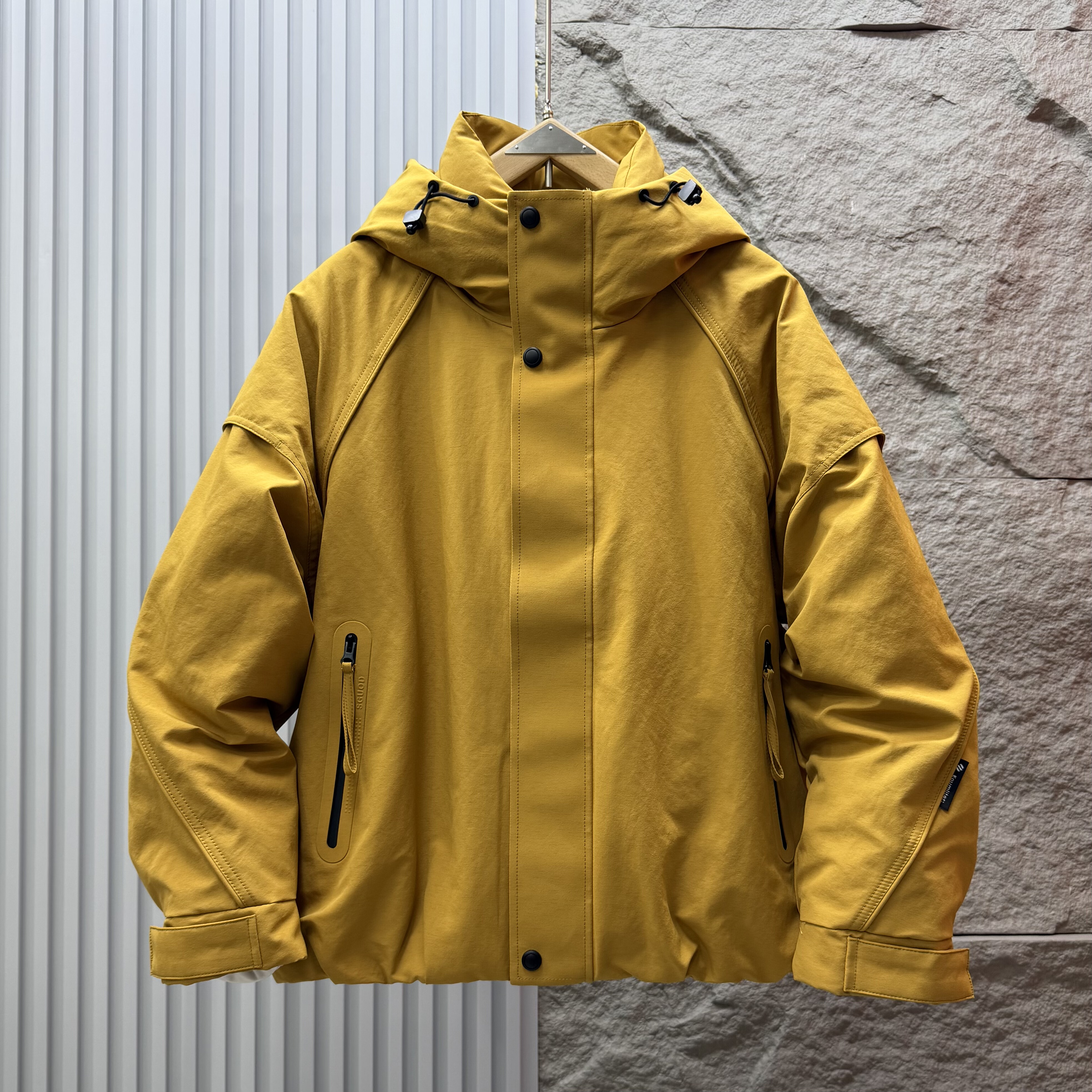 冬季新款连帽冲锋衣外套御寒服