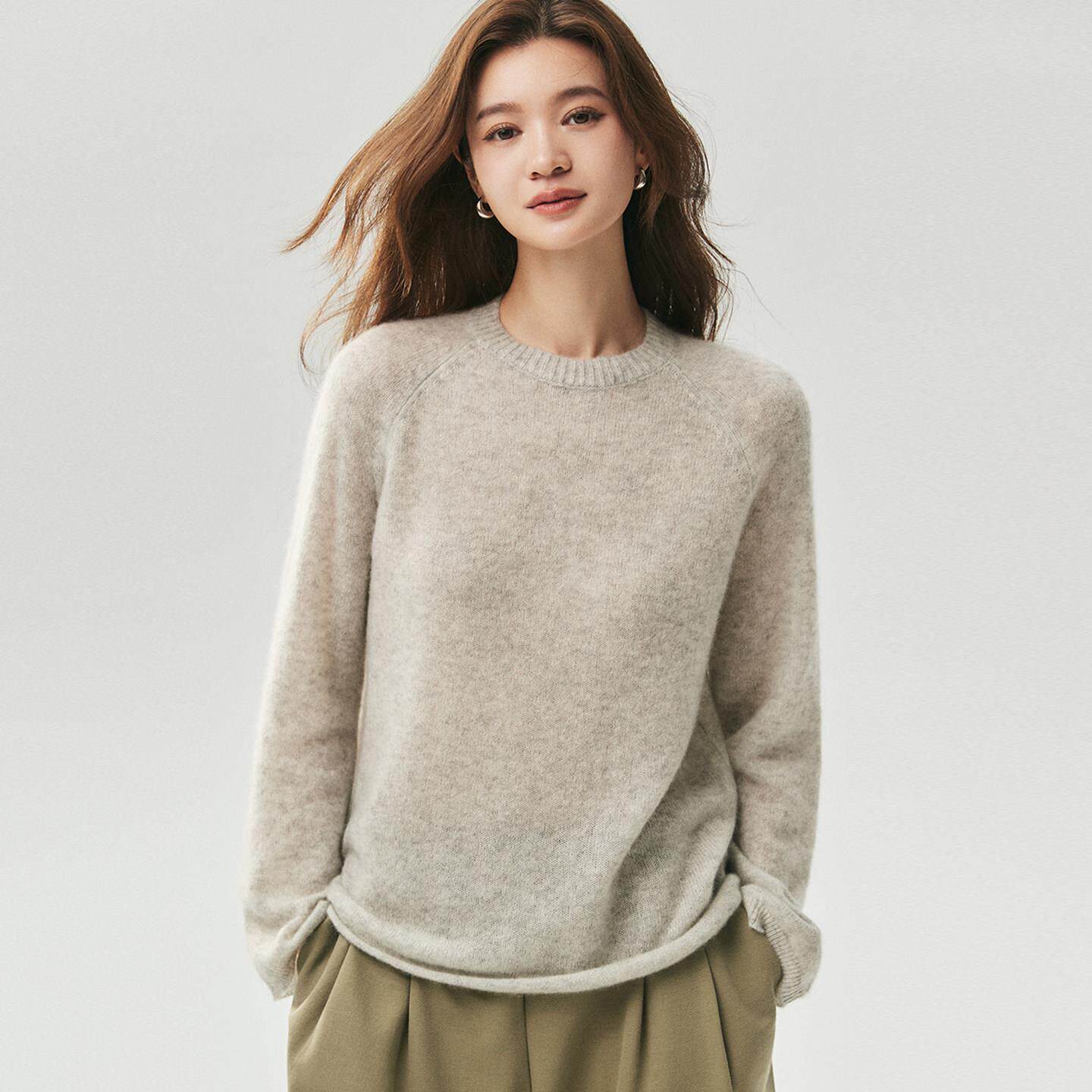 云朵感75%山羊绒25%桑蚕丝羊绒衫女秋冬季圆领毛衣宽松打底针织衫
