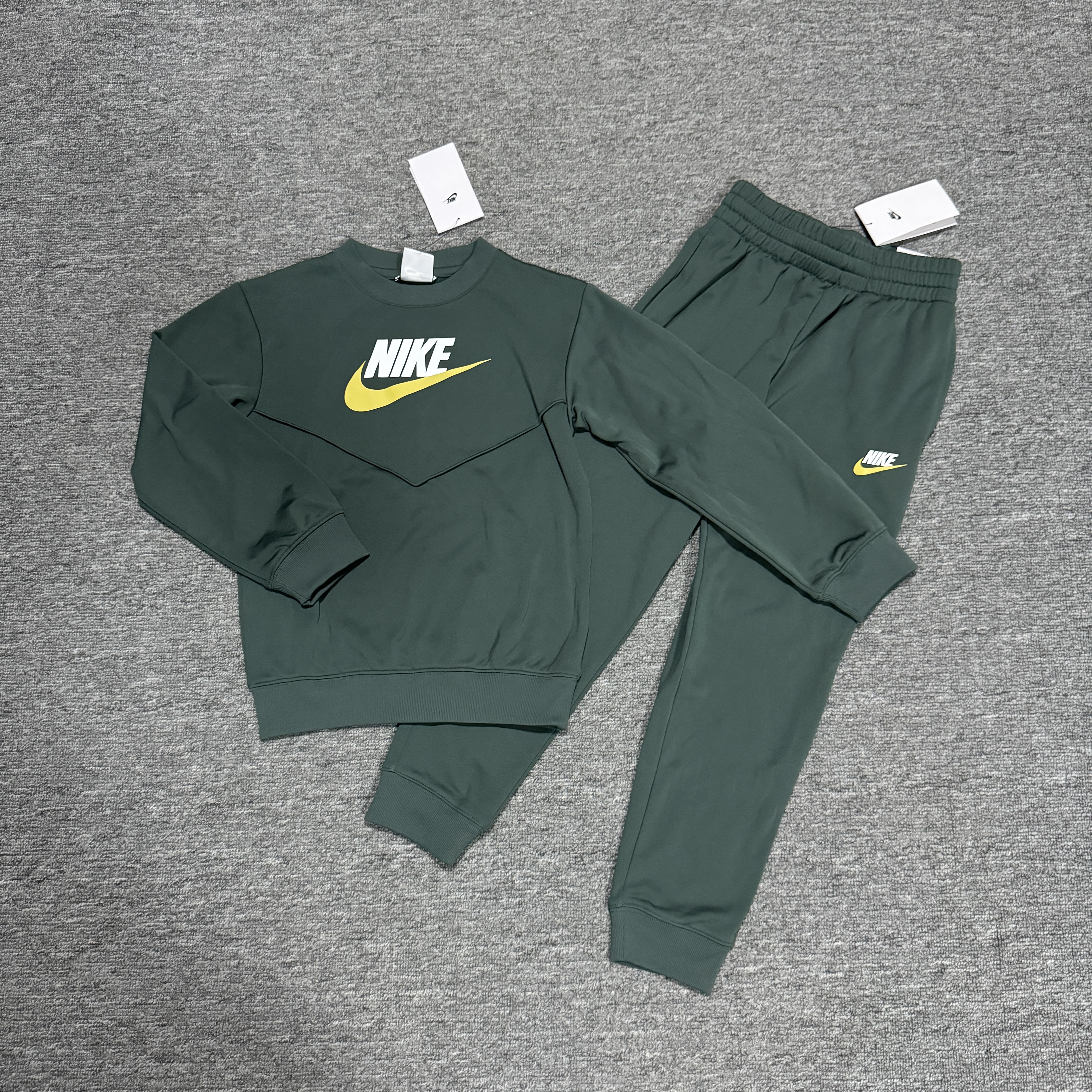 Nike/耐克 男女大童儿童秋冬加绒保暖运动休闲圆领套装FD3090-338