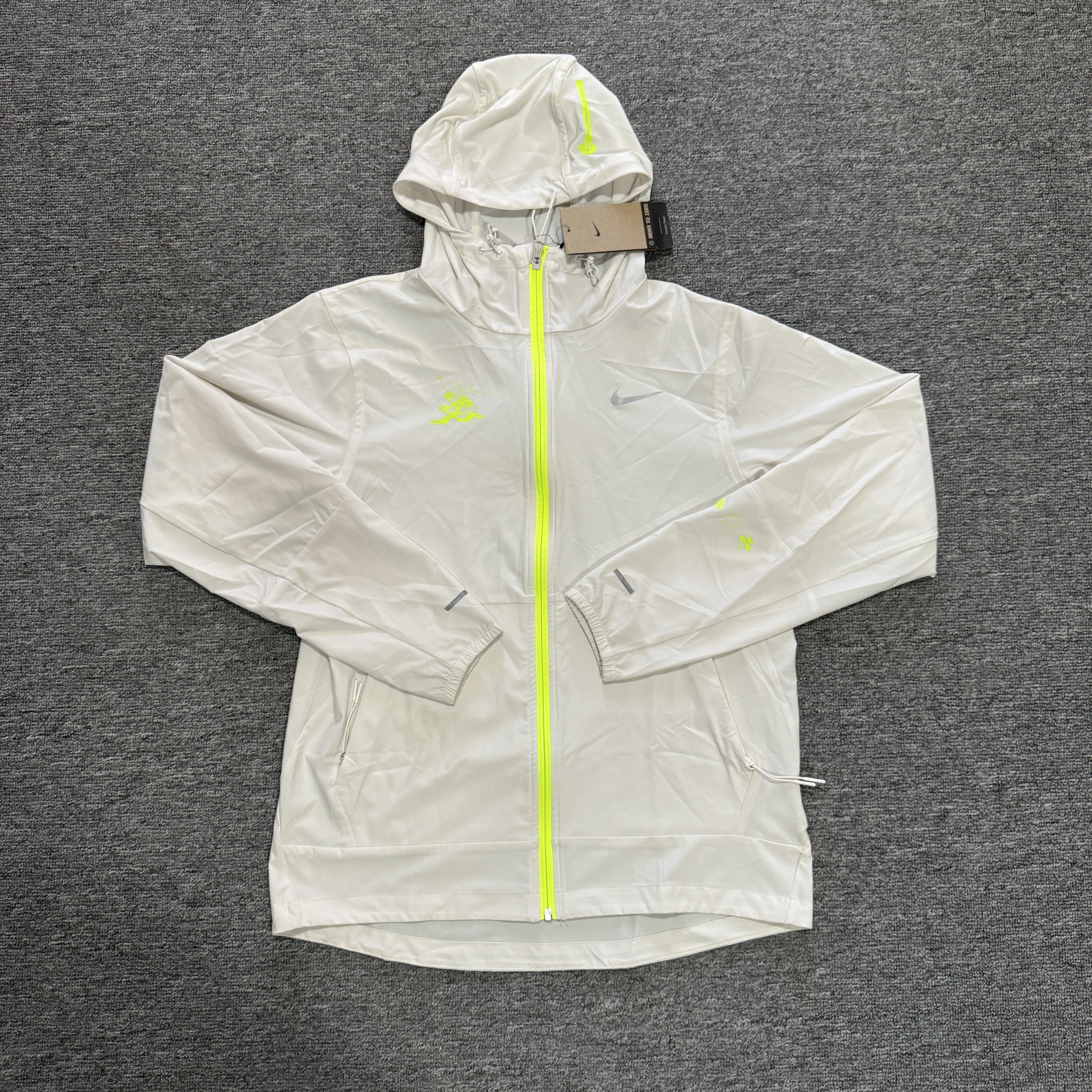 正品Nike耐克 男子跑步运动训练速干拒水连帽夹克外套 HQ4735-030