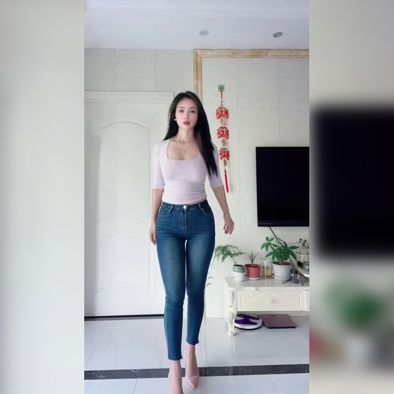 时尚低腰修身显瘦铅笔牛仔裤