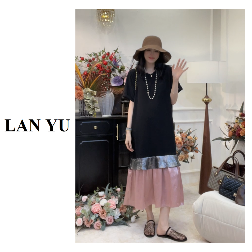 休闲慵懒圆领显瘦连衣裙