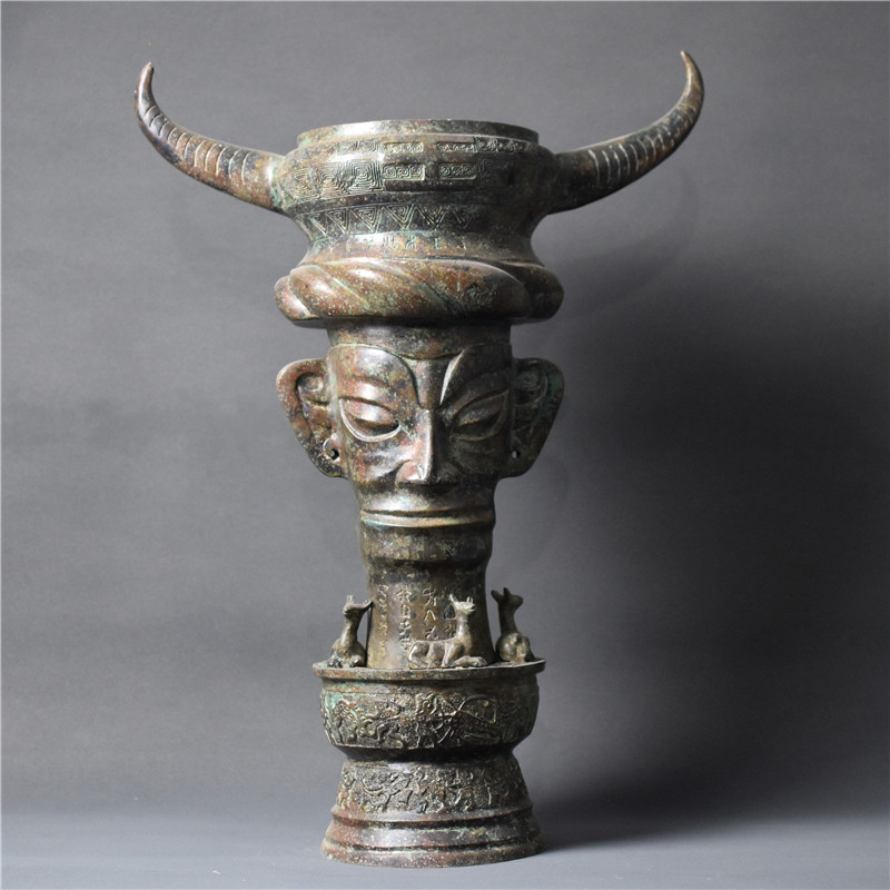御如意仿古青铜器战国人面牛头尊三星堆古玩收藏别墅庭院装饰摆件
