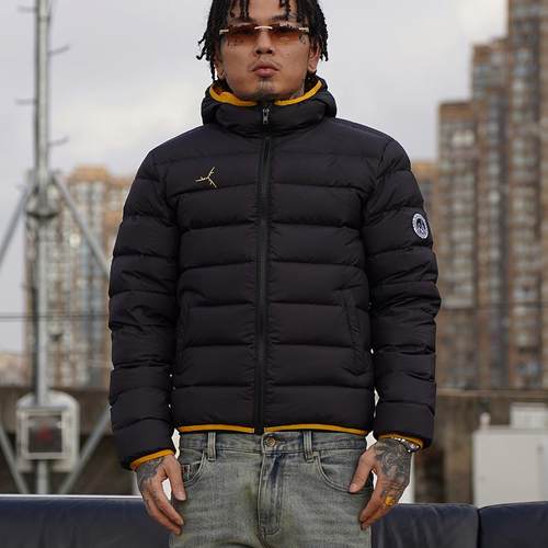 TGFCLUB连帽羽绒服外套