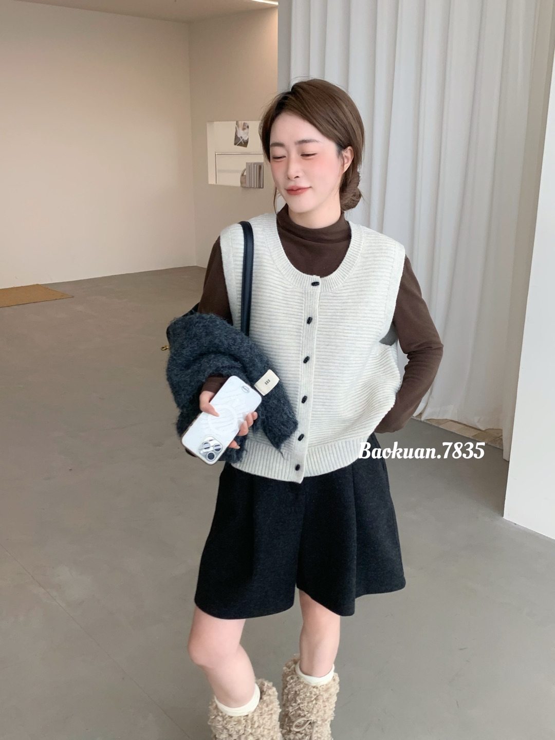 2025秋冬新款韩版宽松洋气显瘦圆领针织马甲女百搭毛衣背心上衣潮