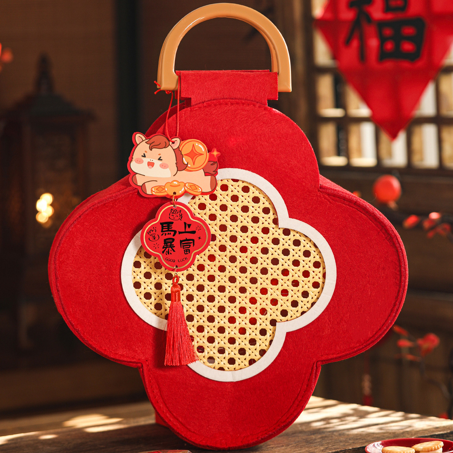 2026新年礼盒包装伴手礼品袋烘焙袋子礼品盒马年创意毛毡包手提袋