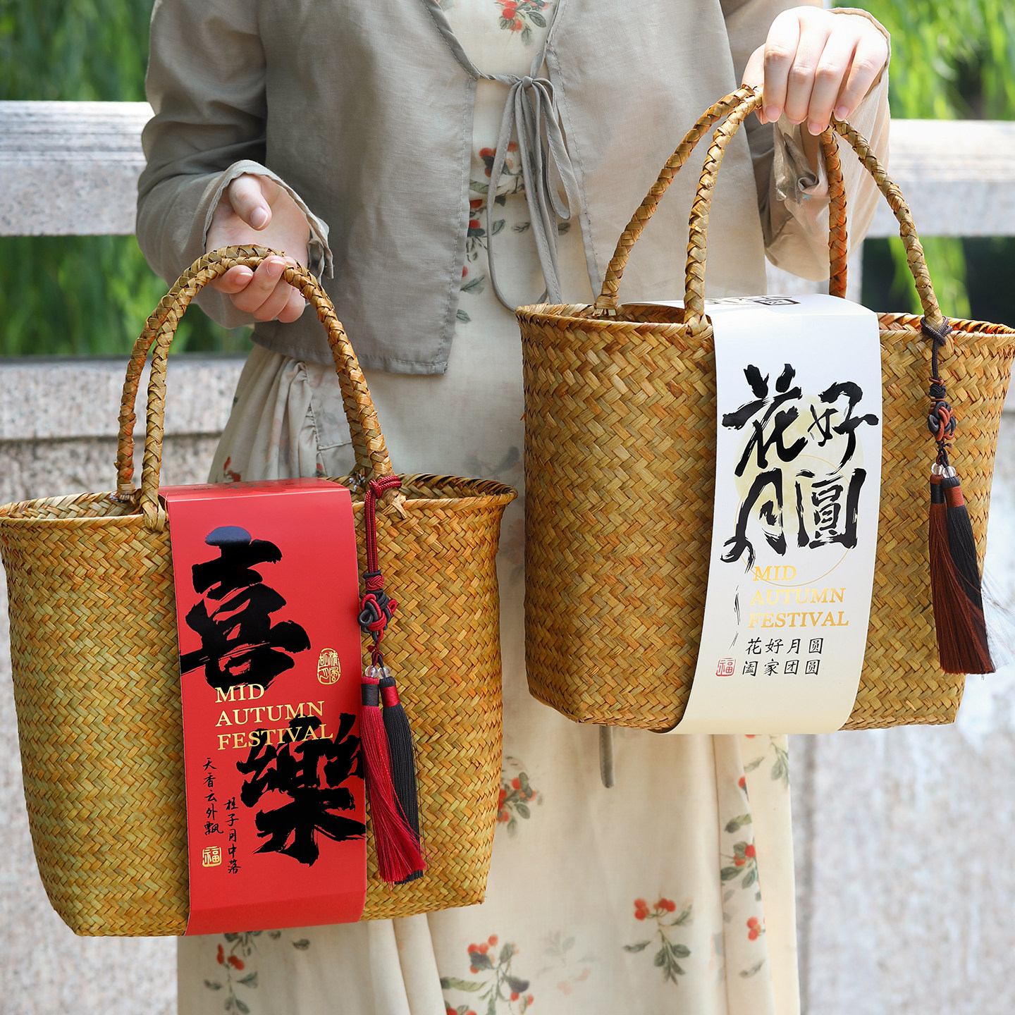 2025高档中秋礼盒空盒月饼包装盒高档盒子手提篮12粒礼物盒草编篮