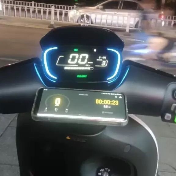 台湾磁吸手机支架九号劲战通适用于摩托车电动车通用改装手机支架
