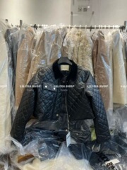 菱格千金感丝绒拼接翻领短款高级感皮衣外套秋冬羽绒上衣