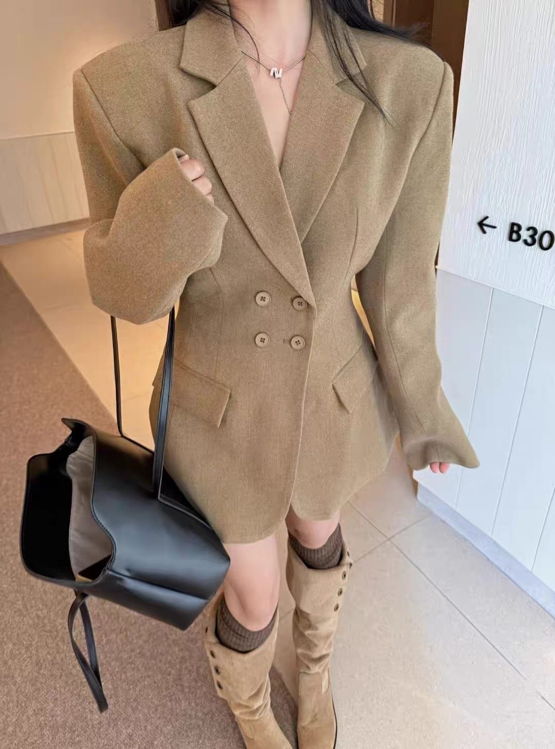 大衣女2025秋冬韩版时尚高级感收腰气质宽松毛呢西装外套