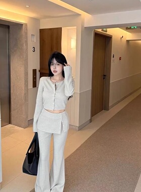 2025秋冬韩版时尚百搭显瘦开衫+高腰显瘦裙裤微喇叭裤套装