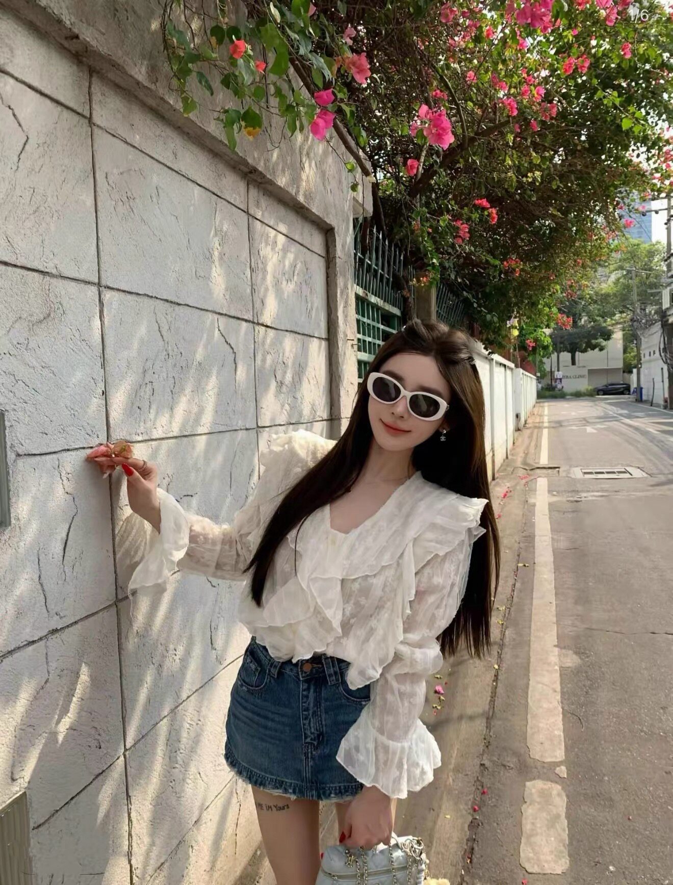 2026春季新款韩版时尚百搭显瘦荷叶边蕾丝喇叭袖宽松衬衫