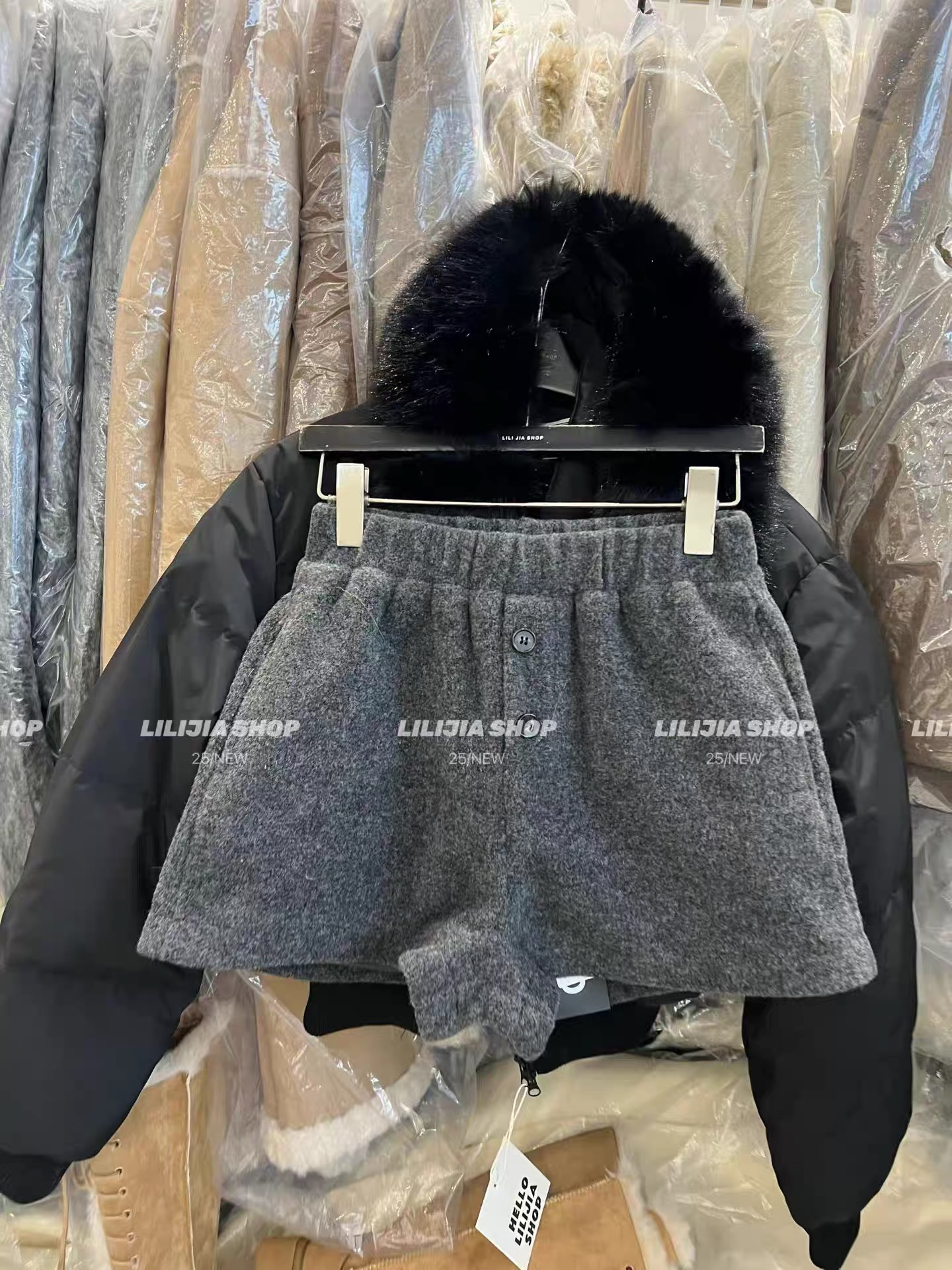 2025秋冬新款韩版宽松显瘦百搭a字松紧腰加厚毛呢短裤女