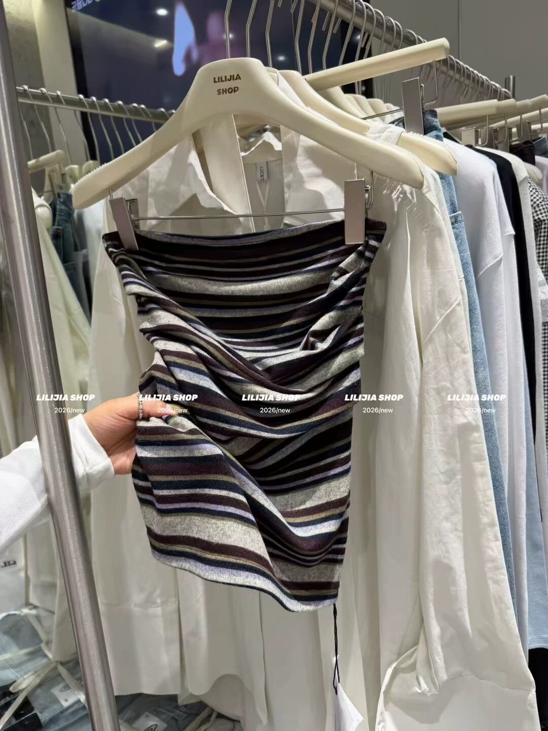 2026春夏新款韩版时尚百搭显瘦撞色条纹显瘦抹胸背心女