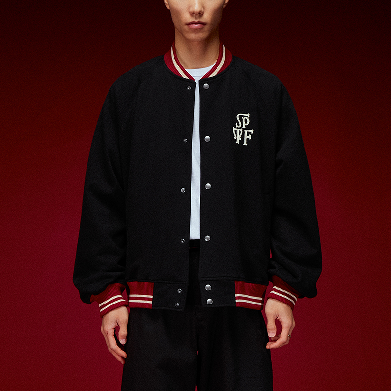 贴布刺绣撞色罗纹按扣开衫卫衣