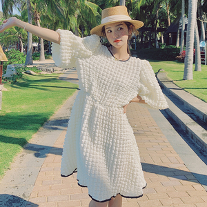 2022夏季新款 泡泡格面料白色黑边连衣裙225-6615-P105（控158）图片