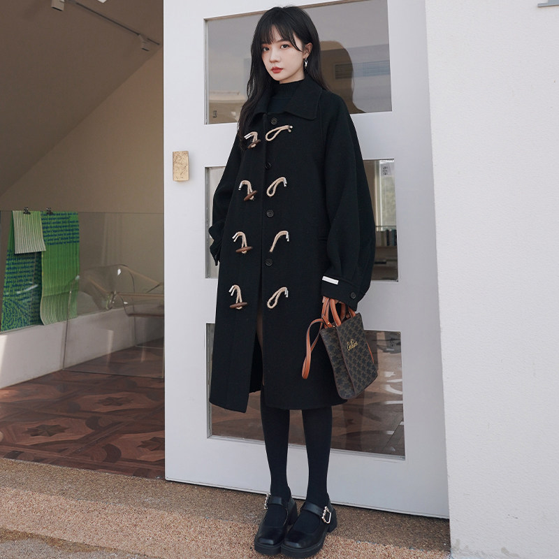 已出货2022冬款绳牛角扣黑色毛呢外套225-7026-P185（控268）,女装毛呢外套,浙宝225