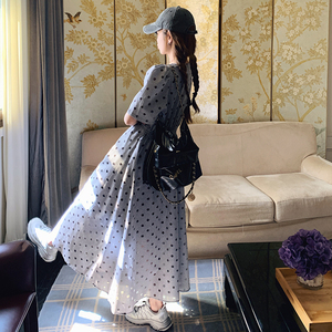 粉色波点连衣裙夏季女2025新款法式显瘦甜美减龄泡泡袖长款仙女裙图片