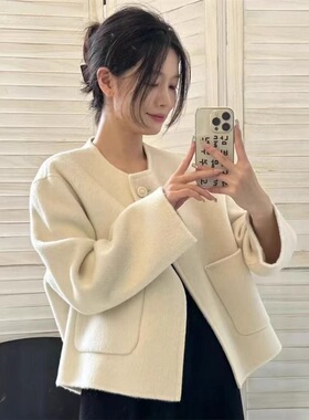 漂亮外衣2026新款高级感广州十三行毛呢大衣女装无领宽松两粒扣