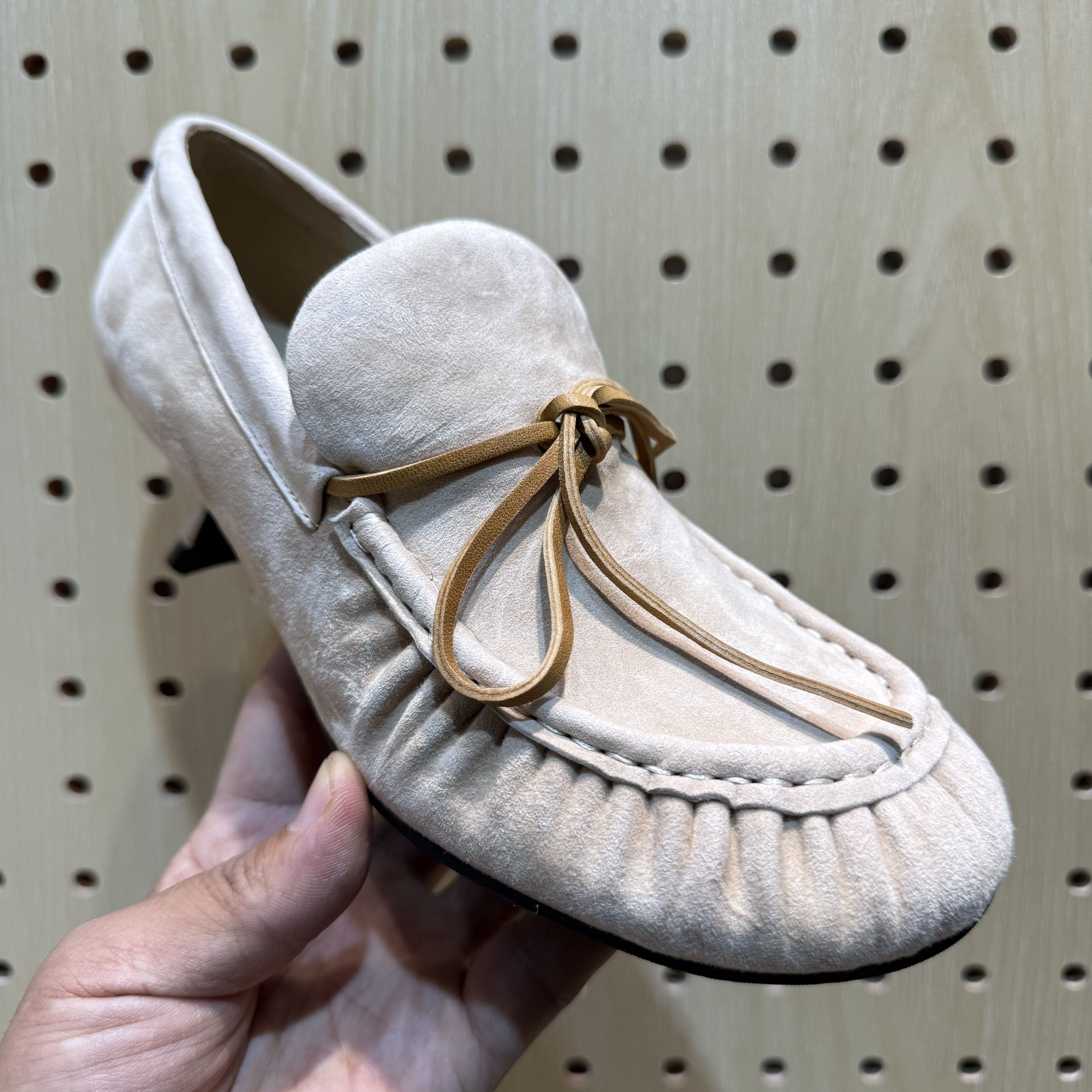 欧洲站秋新款女鞋火2026真皮细高跟个性时尚复古休闲豆豆时装单鞋,女鞋,浅口单鞋,淘宝优惠券,粉丝福利购,淘宝优惠卷