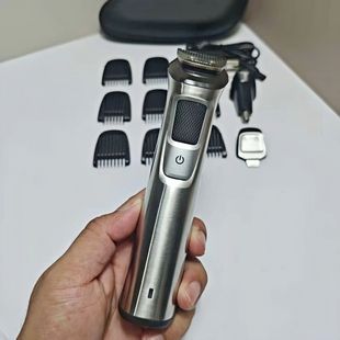 飞利浦接口理发器不锈钢机身MG7790全身水洗全钢自研磨刀头7000