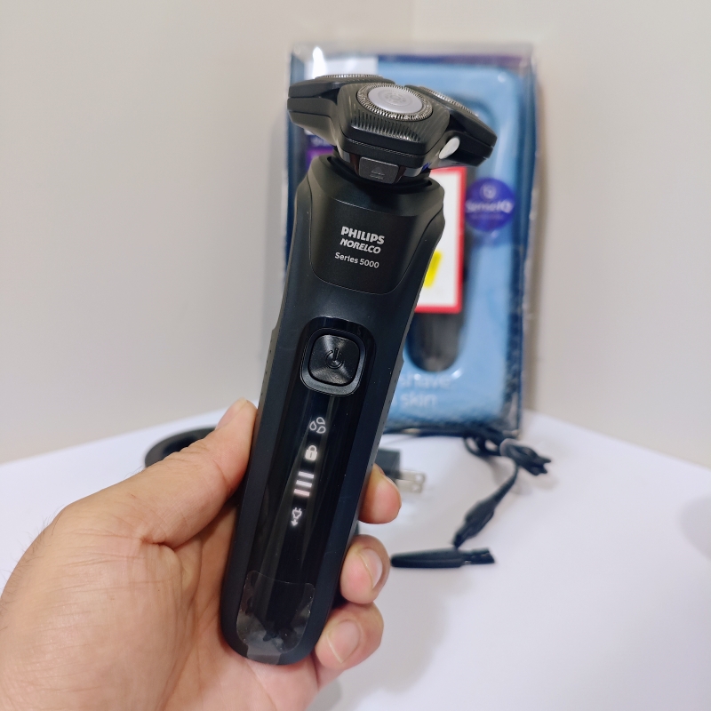 飞利浦电动剃须刀5系S5000