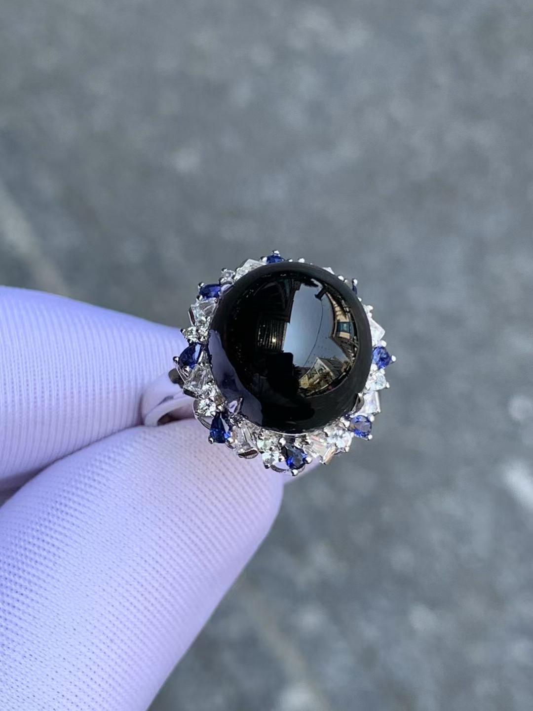 天然缅甸翡翠A货冰种墨翠蛋面女士戒指18k白金镶嵌简约时尚款