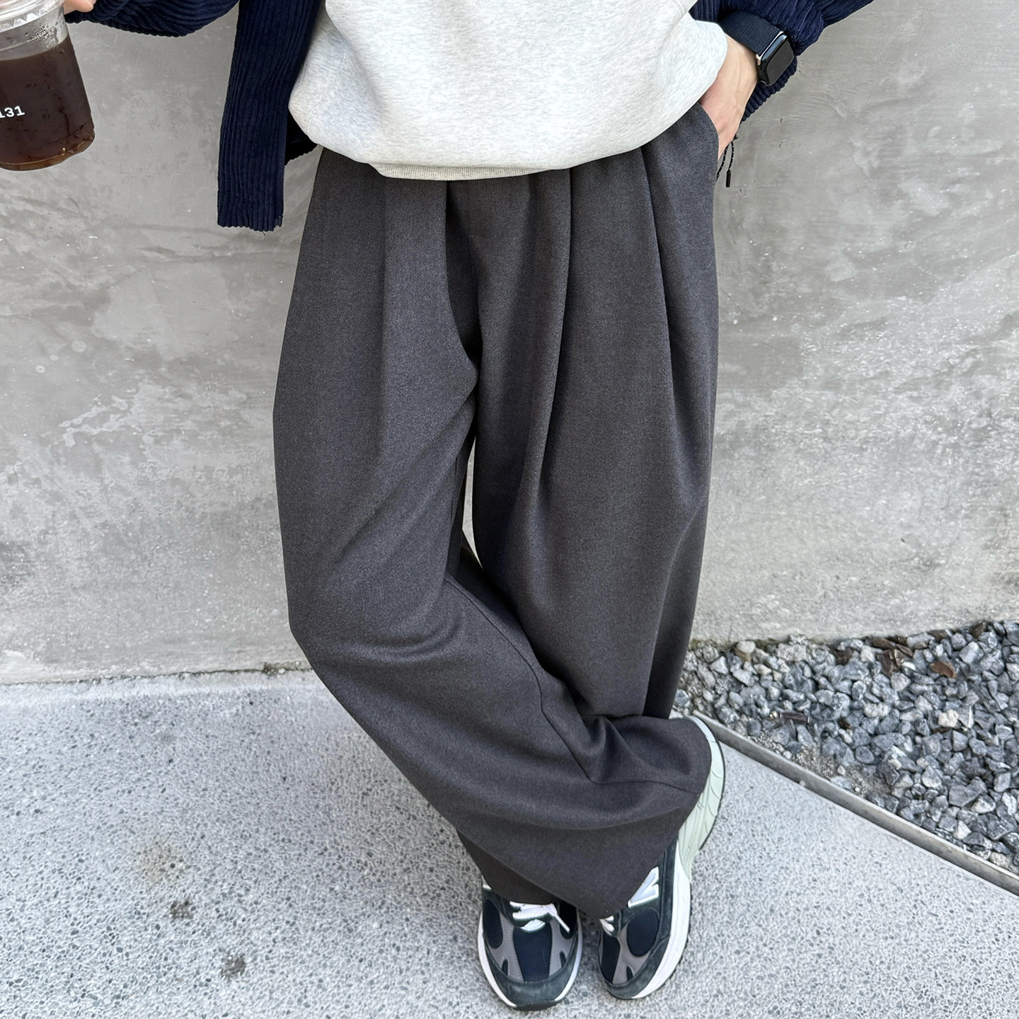 深灰色纯色日系毛呢西裤男生2025新款秋季宽松百搭简约垂感休闲裤