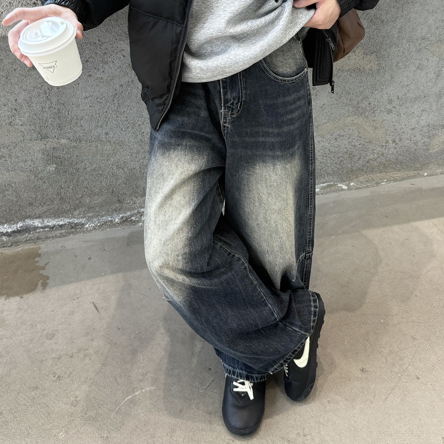 蓝色水洗复古做旧牛仔裤男款秋冬季宽松直筒美式休闲长裤2025新款