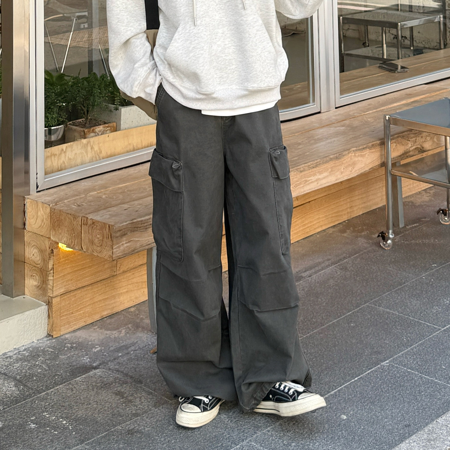 深灰色日系直筒垂感多口袋工装裤男生2025新款秋季伞兵宽松休闲裤