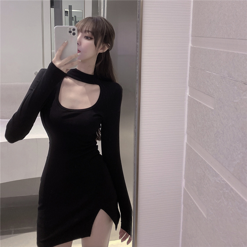 Real shot sexy hollowed out design long sleeve dress for women with high waist and thin appearance and split buttock skirt