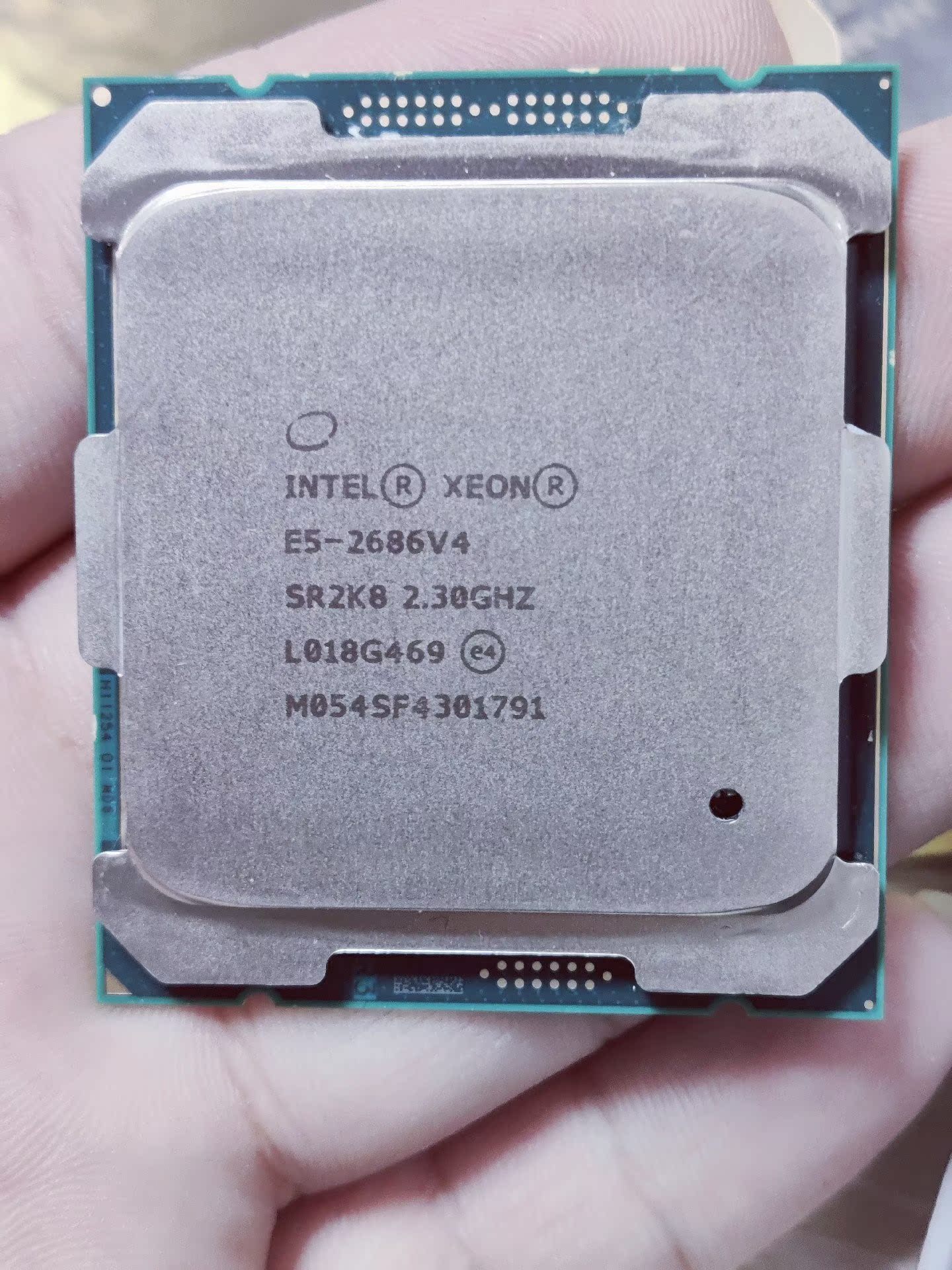 议价再拍:至强e5-2686v4正式版cpu,成色新.实拍图,18核3