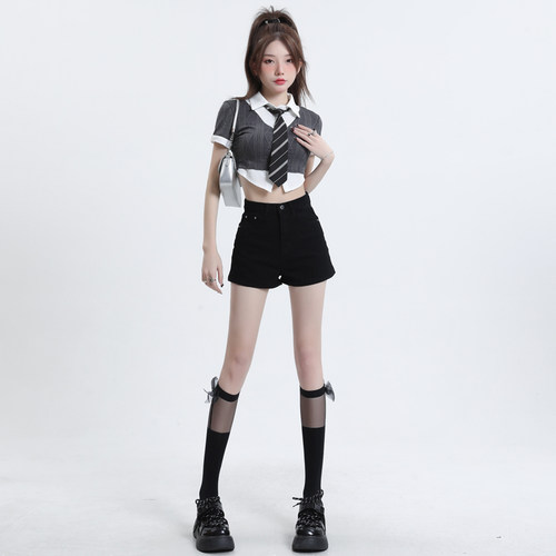 辣妹风高腰显瘦直筒牛仔短裤女