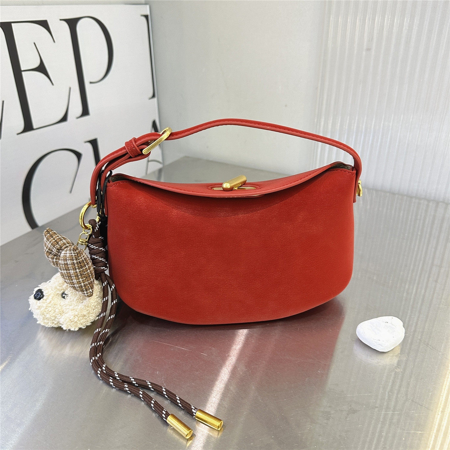 同丰上新2026新款小众轻奢红色手提包女休闲简约百搭斜挎包菜篮子,箱包皮具/热销女包/男包,通用款女包,淘宝优惠券,粉丝福利购,淘宝优惠卷