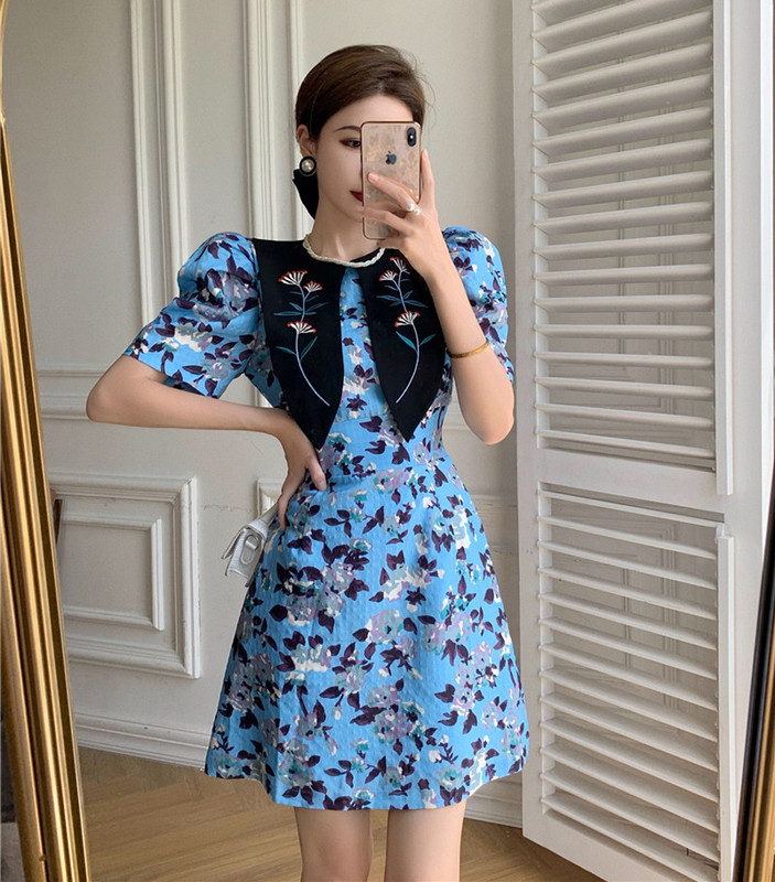 Real auction real price versatile Embroidery Flower Cape collar bubble short sleeve Floral Dress