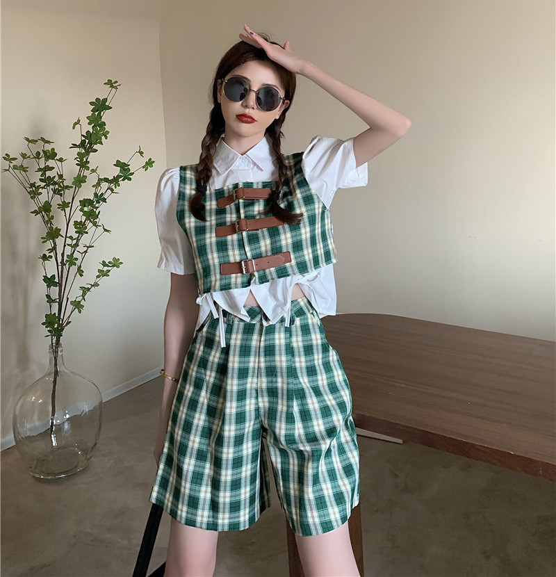 Real price bubble sleeve drawstring shirt + Plaid vest vest vest + plaid shorts three piece set