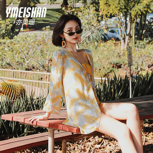 亦美珊游泳衣女士连体泡温泉海边度假黄色比基尼2025新款 高级感装